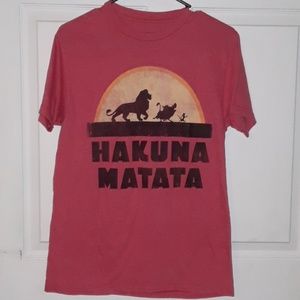 Red Disney hakuna matata t-shirt.